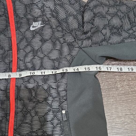 Nike Therma Girl's Ultimate Flash Reflective Hooded Jacket Biking VISIBILITY - Picture 13 of 14